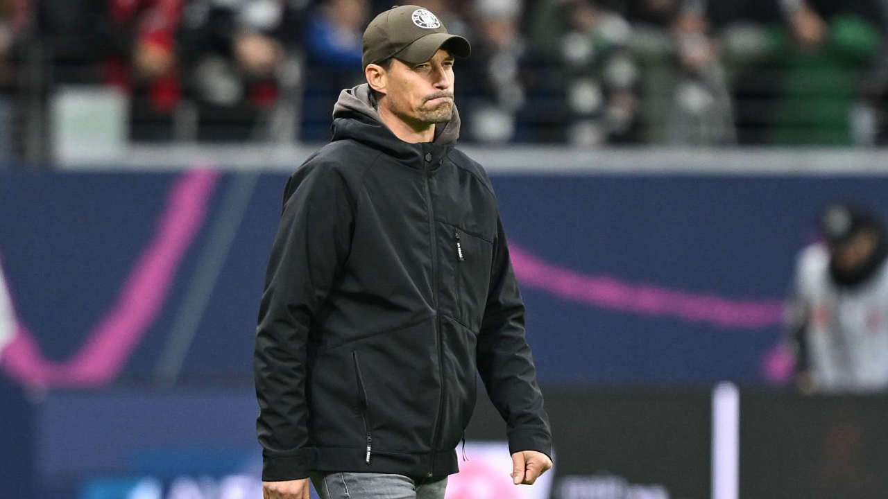 Alexander Blessin Tak Mau Terlena Meski Wolfsburg Baru Dibantai Bayern