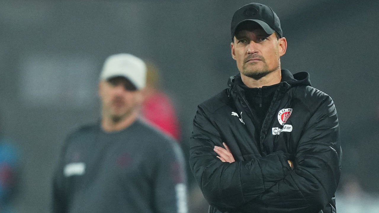 St. Pauli Bersiap Hadapi Wolfsburg, Alexander Blessin Update Kondisi Pemain