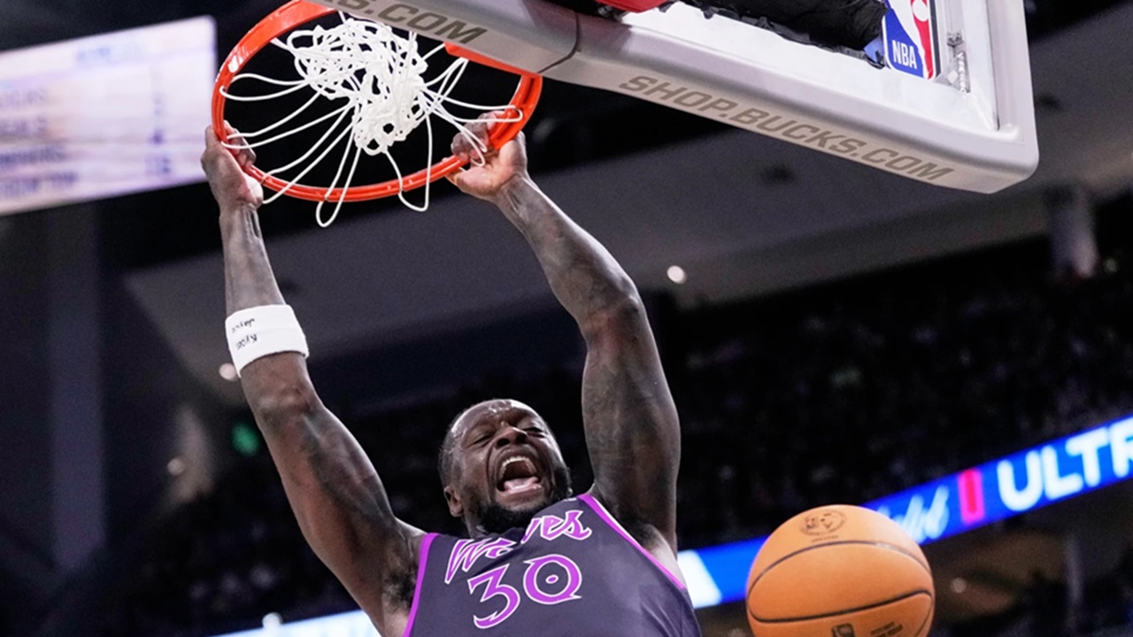 Timberwolves Pecundangi Bucks meski Tanoa Gobert dan Edwards