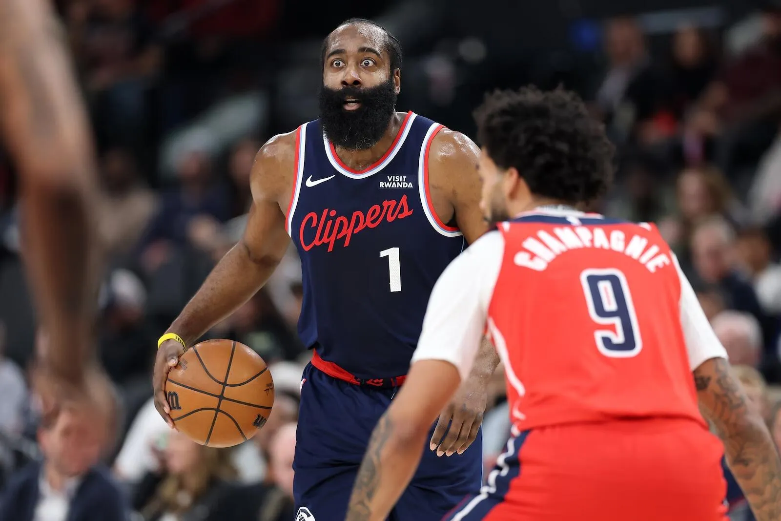James Harden Yakin Clippers Mampu Bangkit ke Playoff - sumber: (mainbasket)