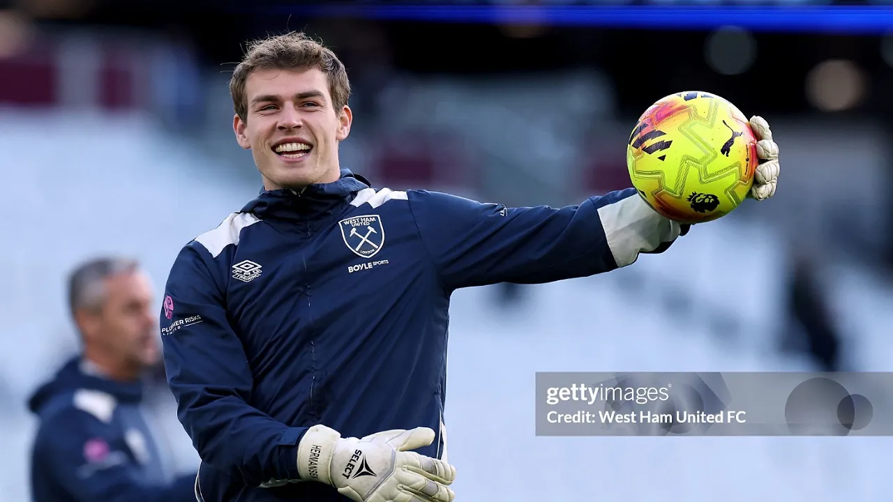 Kiper West Ham United, Mads Hermansen. (Foto: Getty Images)