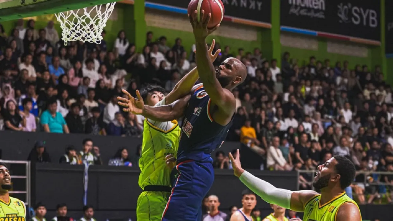David Singleton ingatkan Pelita Jaya untuk tak jemawa. (Gambar: IBL)