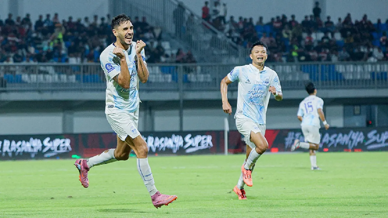 Pemain PSIM Jogja, Franco Ramos merayakan gol debut/foto dok ILeague