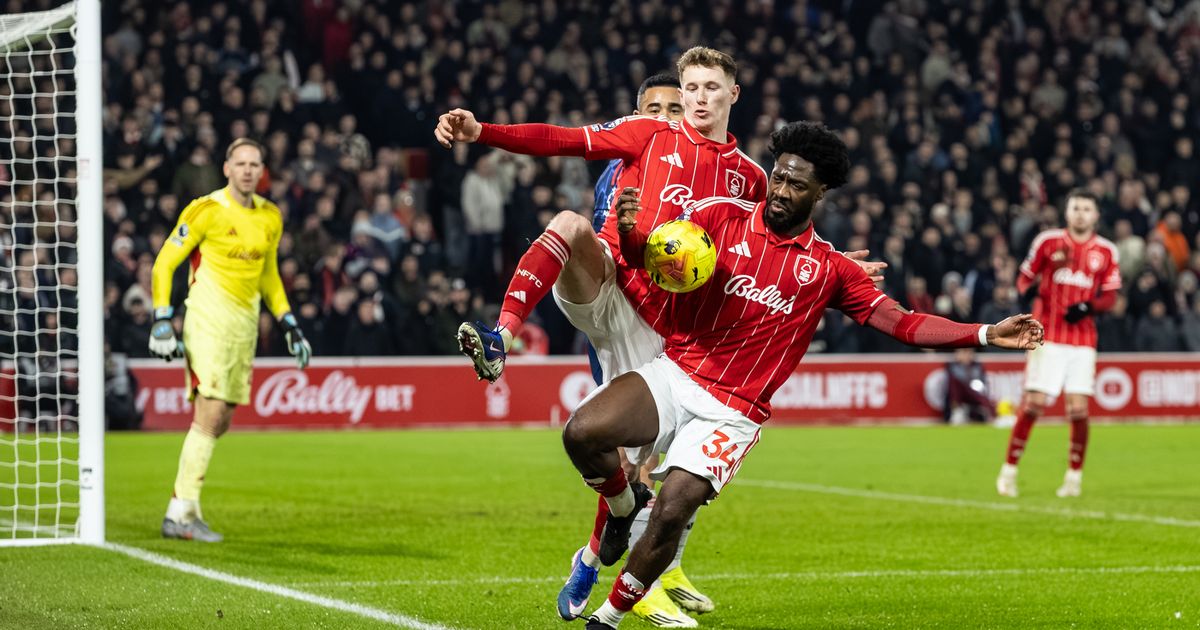 Ola Aina Sindir Arsenal Usai Kontroversi VAR