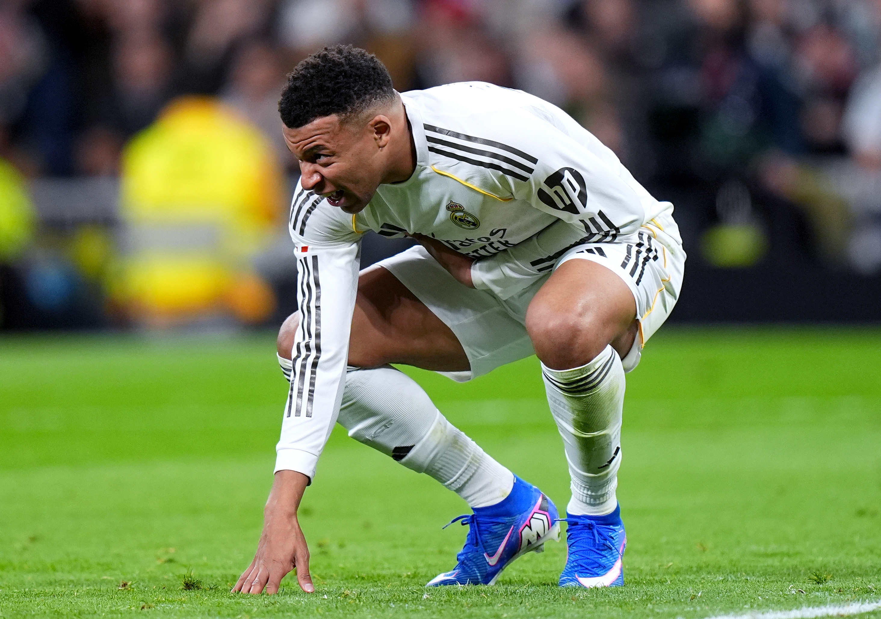 Alonso Ragu Soal Kebugaran Mbappe, Huijsen Diragukan Tampil[embed]https://www.youtube.com/watch?v=X8NuQnD22Vs[/embed] - sumber: (footballespana)