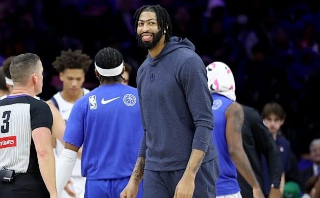 Anthony Davis Absen 6 Minggu, Tak Perlu Operasi