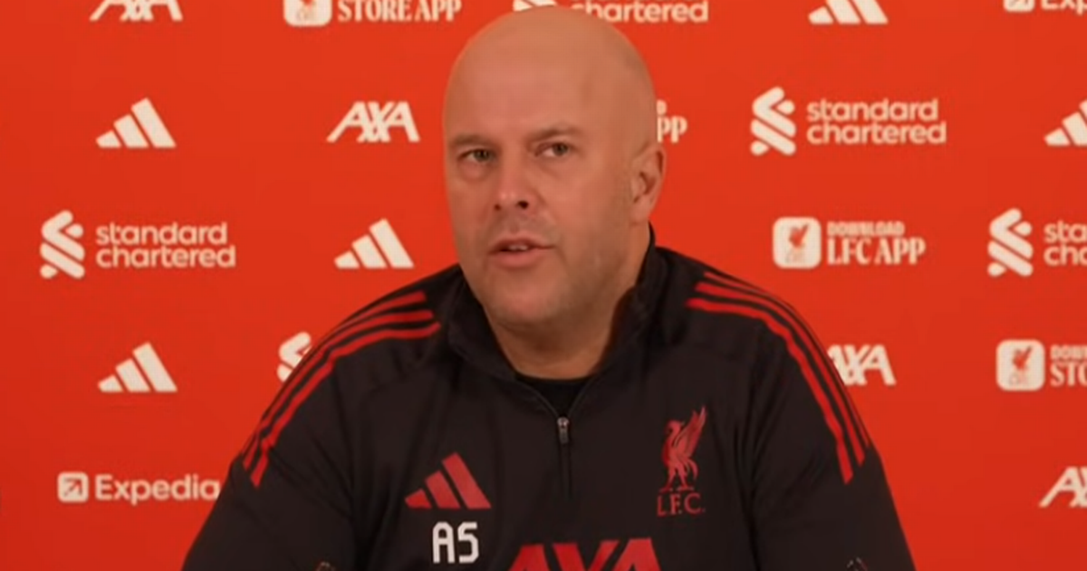 Arne Slot Isyaratkan Transfer Guehi, Puji Leoni di Liverpool