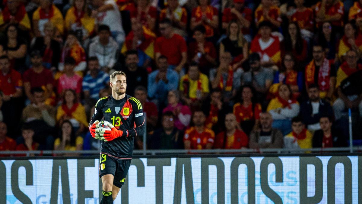 Barcelona Incar Kiper €10 Juta untuk 2026