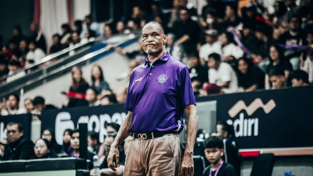 Rans Simba Bogor tak lagi dilatih Brian Rowsom.