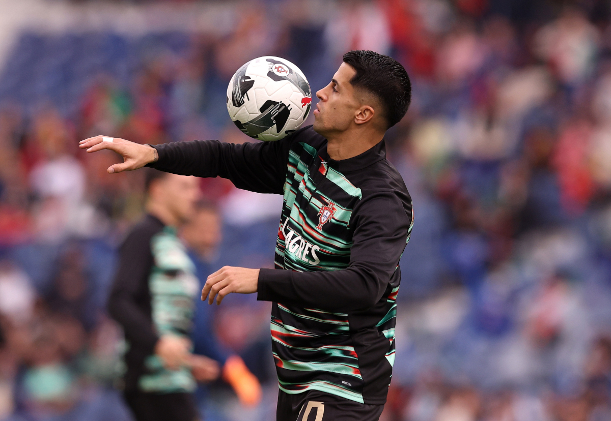 Deco: Cancelo Segera Gabung Barcelona, Inter Gigit Jari - sumber: (footballitalia)