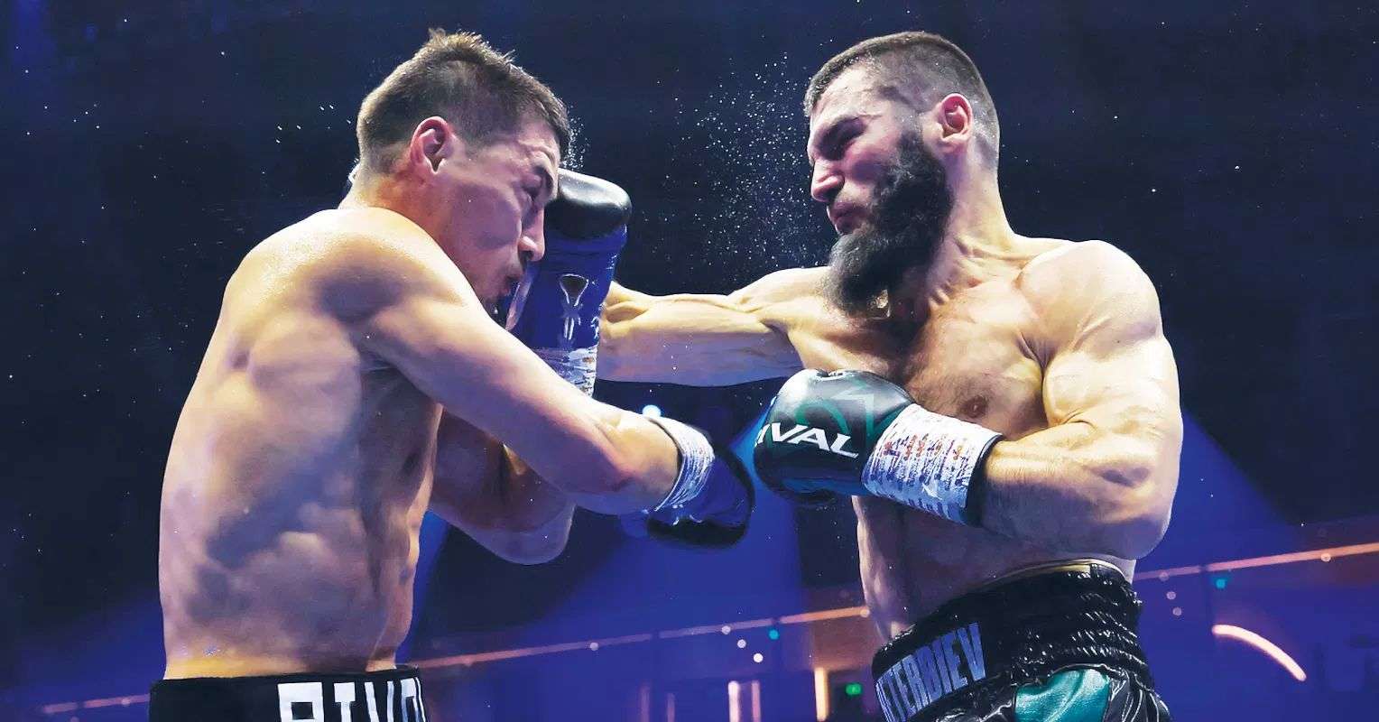 Dmitry Bivol Nilai Kekuatan Artur Beterbiev Jelang Trilogi