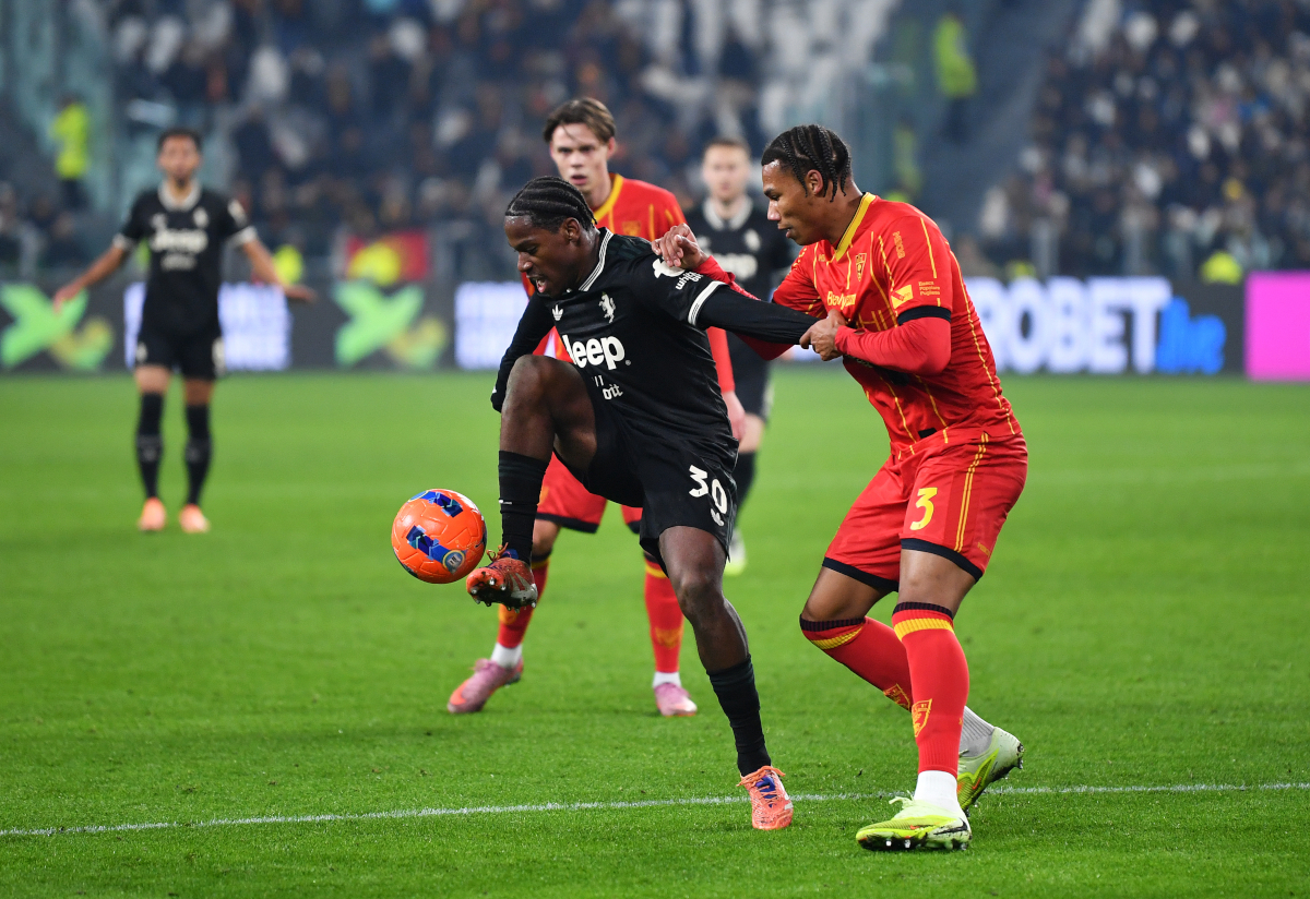 Falcone Bersinar, David Gagal: Juventus vs Lecce 1-1 - sumber: (footballitalia)