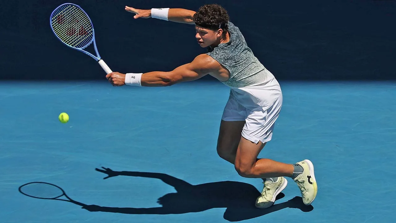 Hasil Australian Open: Ben Shelton Paksa Ugo Humbert Bertekuk Lutut