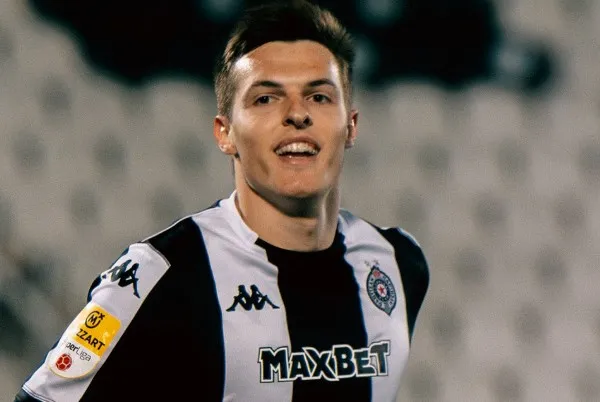 Kostic Dorong Transfer ke Milan, Negosiasi Berlanjut - sumber: (footballitalia)