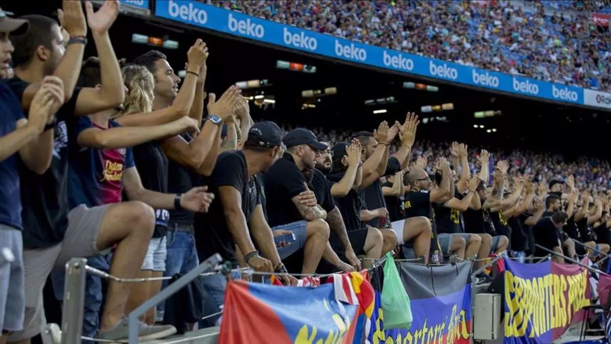 Barcelona dan Pendukung: Mencari Kembali Suara yang Hilang