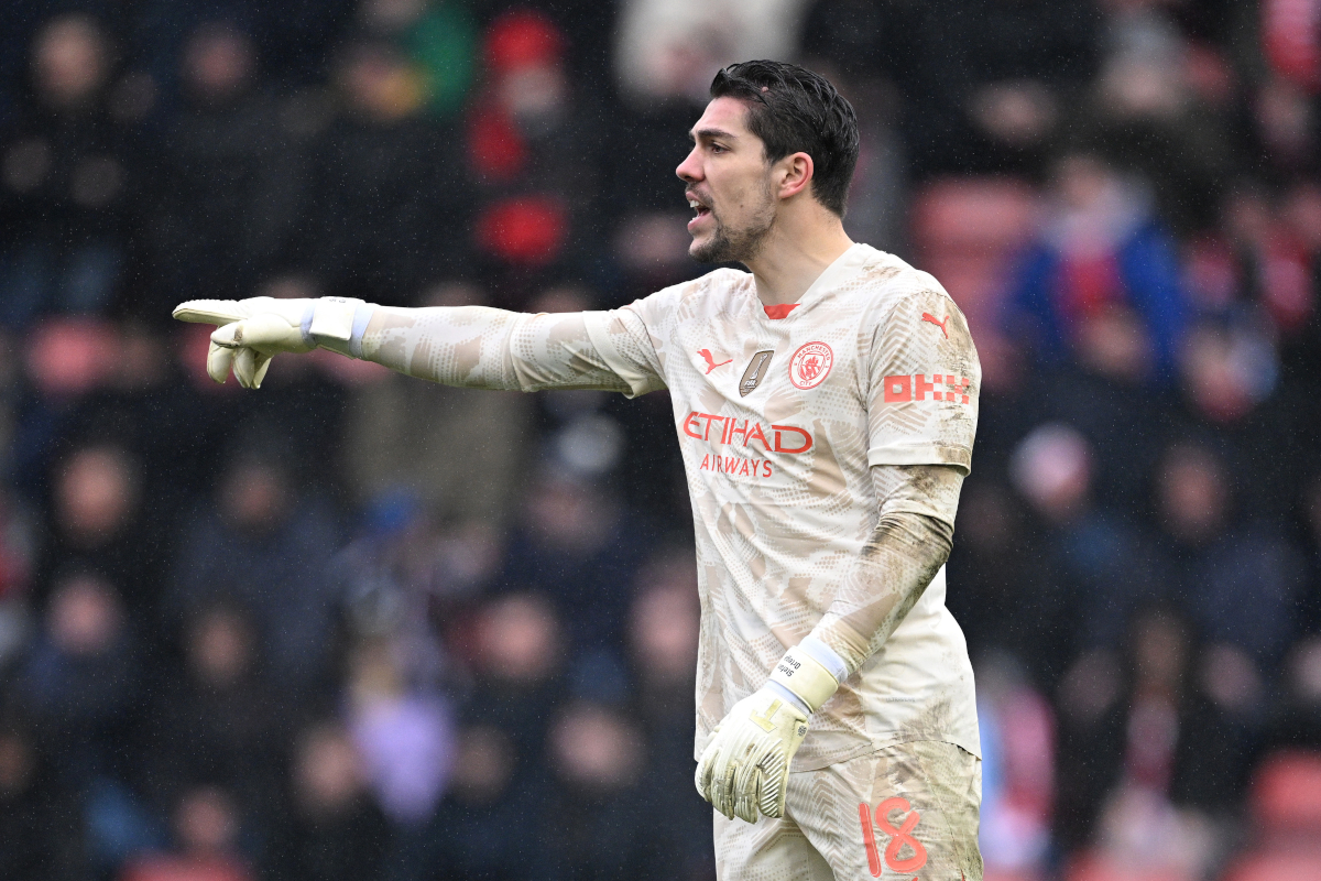 Genoa Incar Kiper Manchester City Ortega Usai Gagal Dapatkan Bento