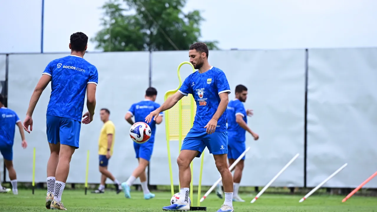 Beberapa pemain Persib yang cedera mulai kembali berlatih