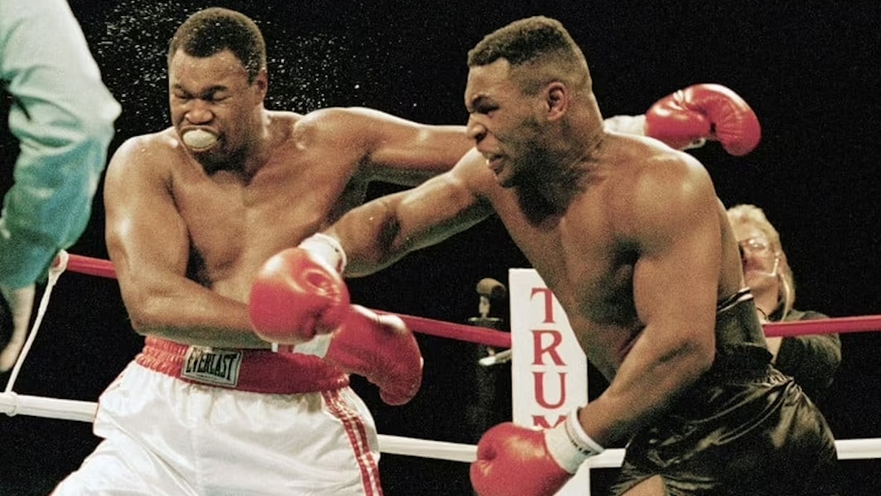 Larry Holmes Yakin Bisa Kalahkan Mike Tyson Jika Persiapan Lebih Ideal