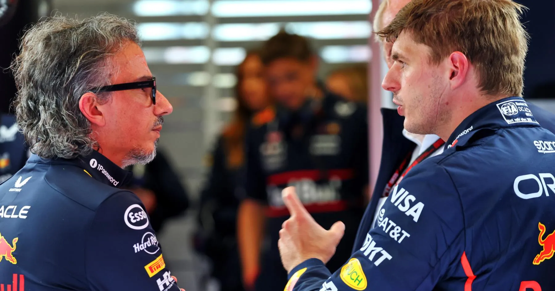 Laurent Mekies: Verstappen Sadar Risiko Bertahan di Red Bull - sumber: (racingnews365)