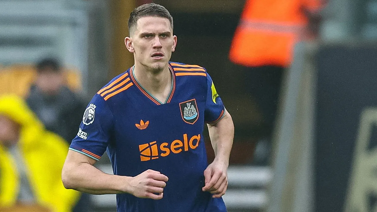 Bek Newcastle United, Sven Botman.