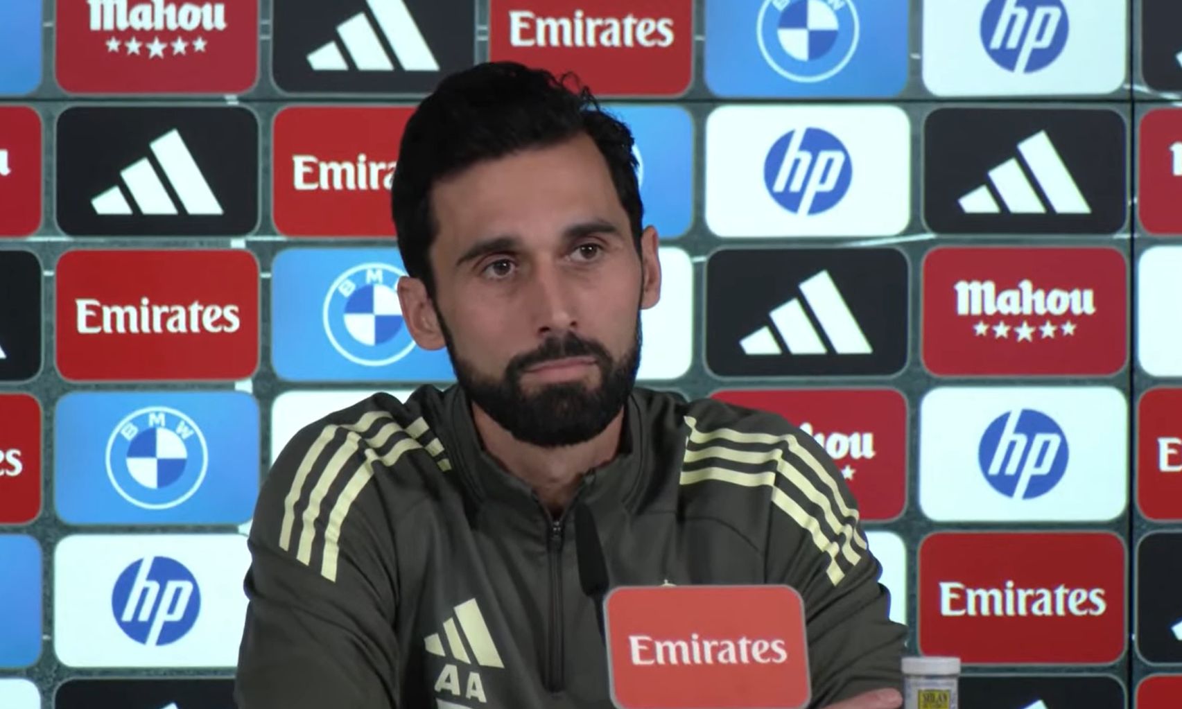 Arbeloa Resmi Gantikan Xabi Alonso di Real Madrid[embed]https://www.youtube.com/watch?v=G0SvSU4aRJ4[/embed]