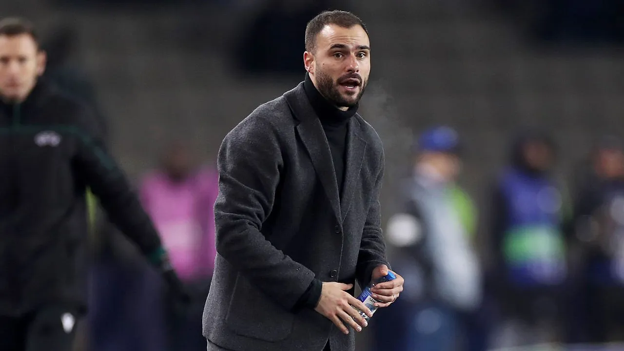 Dua Gol Telat Qarabag Buyarkan Harapan Frankfurt, Dennis Schmitt Kecewa