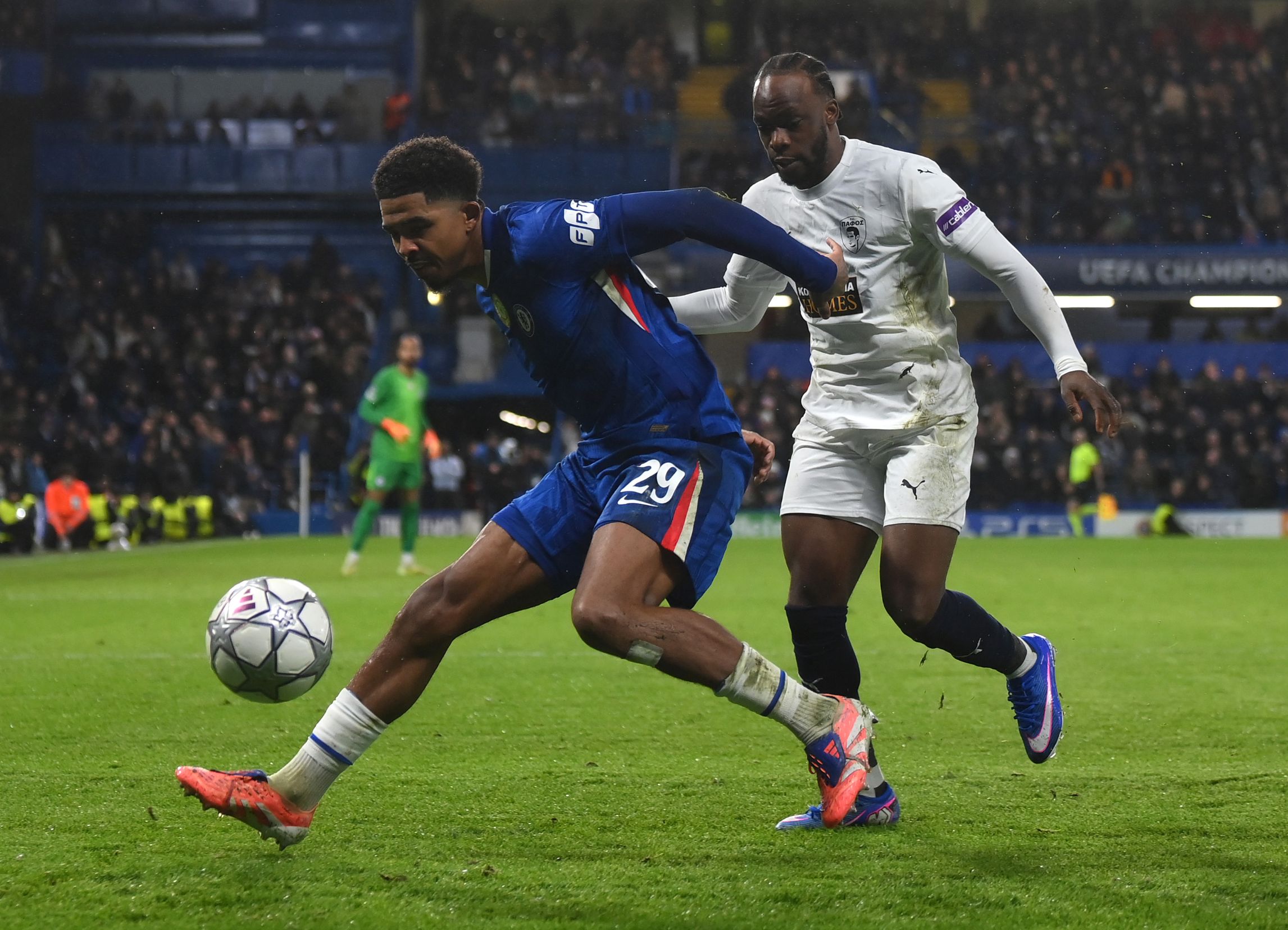 Fofana Puji Caicedo Sebagai Pemain Luar Biasa Chelsea