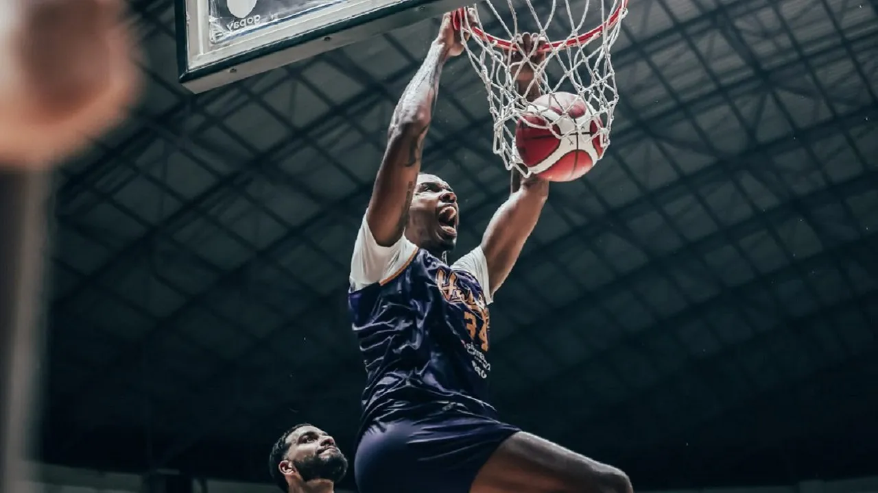 Joao Franca terbebas dari skorsing meski terkena ejection lawan Dewa United.