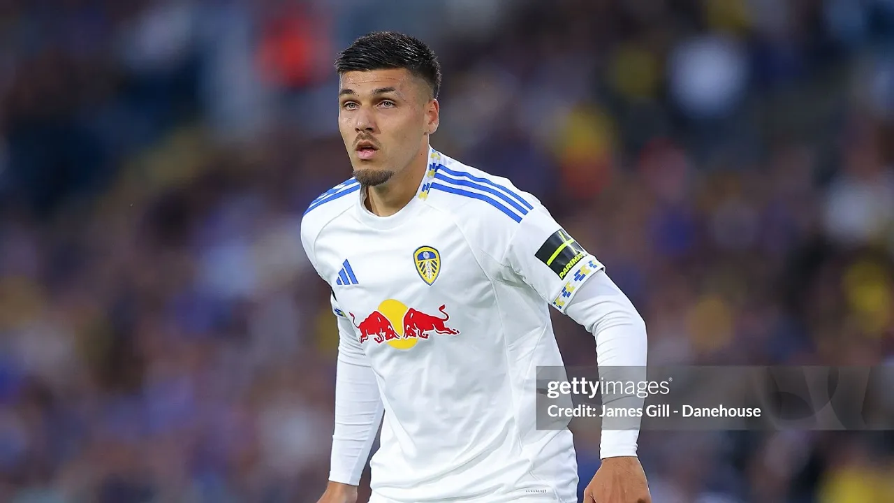 Striker Leeds United, Joel Piroe