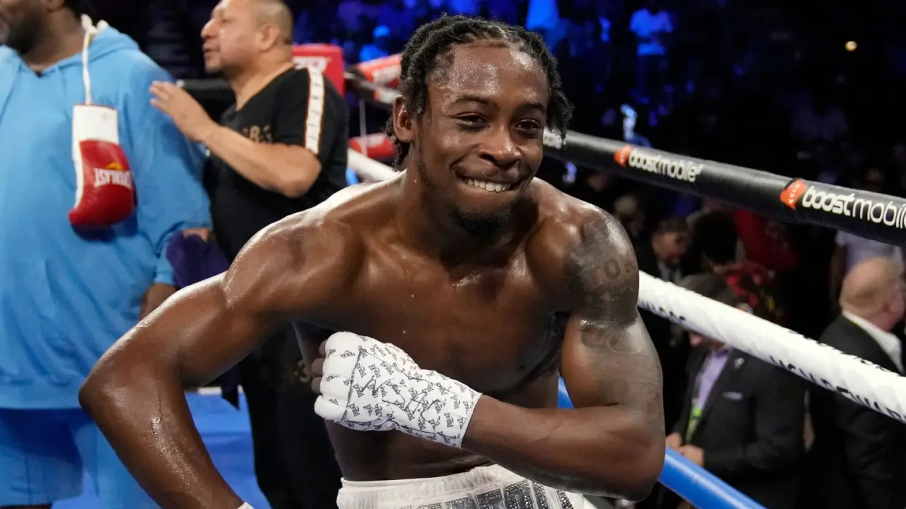 Keyshawn Davis yakin selama tetap menjadi dirinya sendiri, jalan menuju status superstar akan terbuka lebar. (Foto: Fight TV)