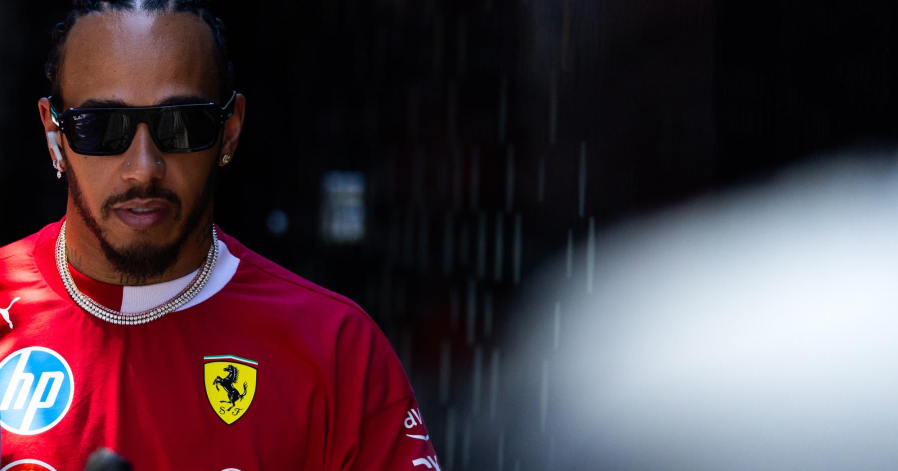 Lewis Hamilton Didorong Pensiun dari F1 Usai Kesulitan di Ferrari