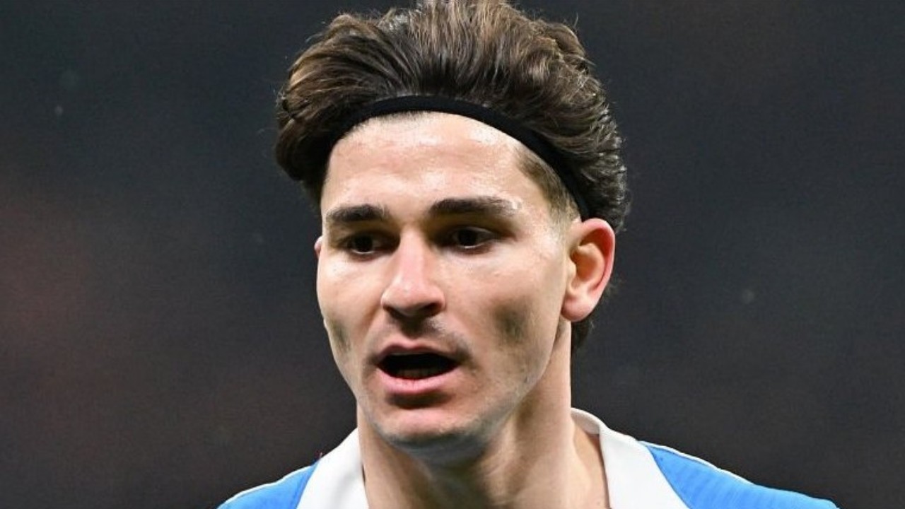 Atletico Madrid Incar Bintang PSG Gantikan Julian Alvarez