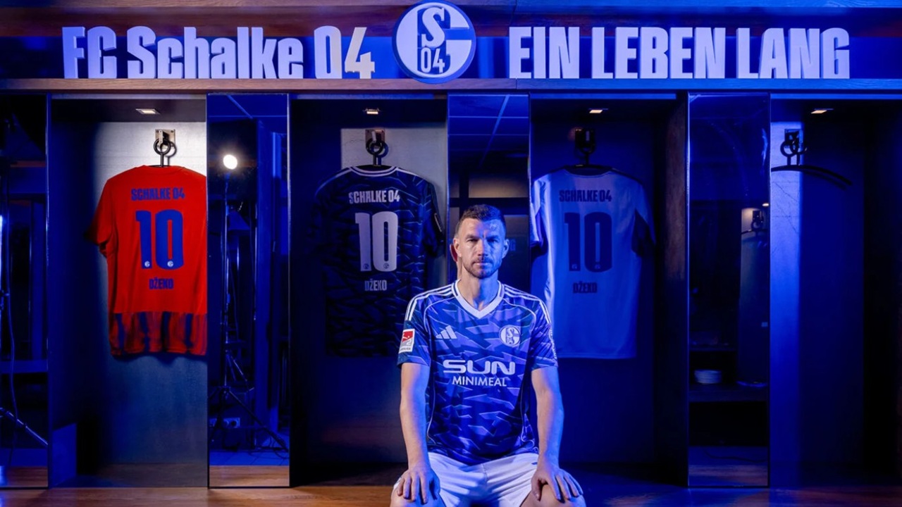 Edin Dzeko Ungkap Alasannya Gabung Klub Kasta Kedua, FC Schalke 04