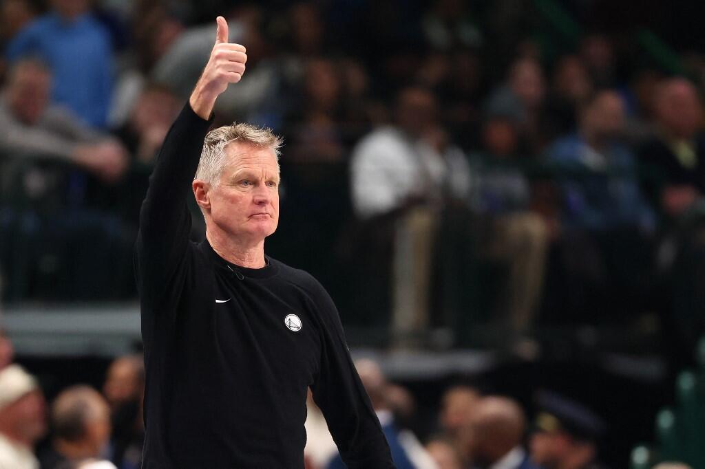 Warriors Hadapi Tantangan Cari Pengganti Steve Kerr