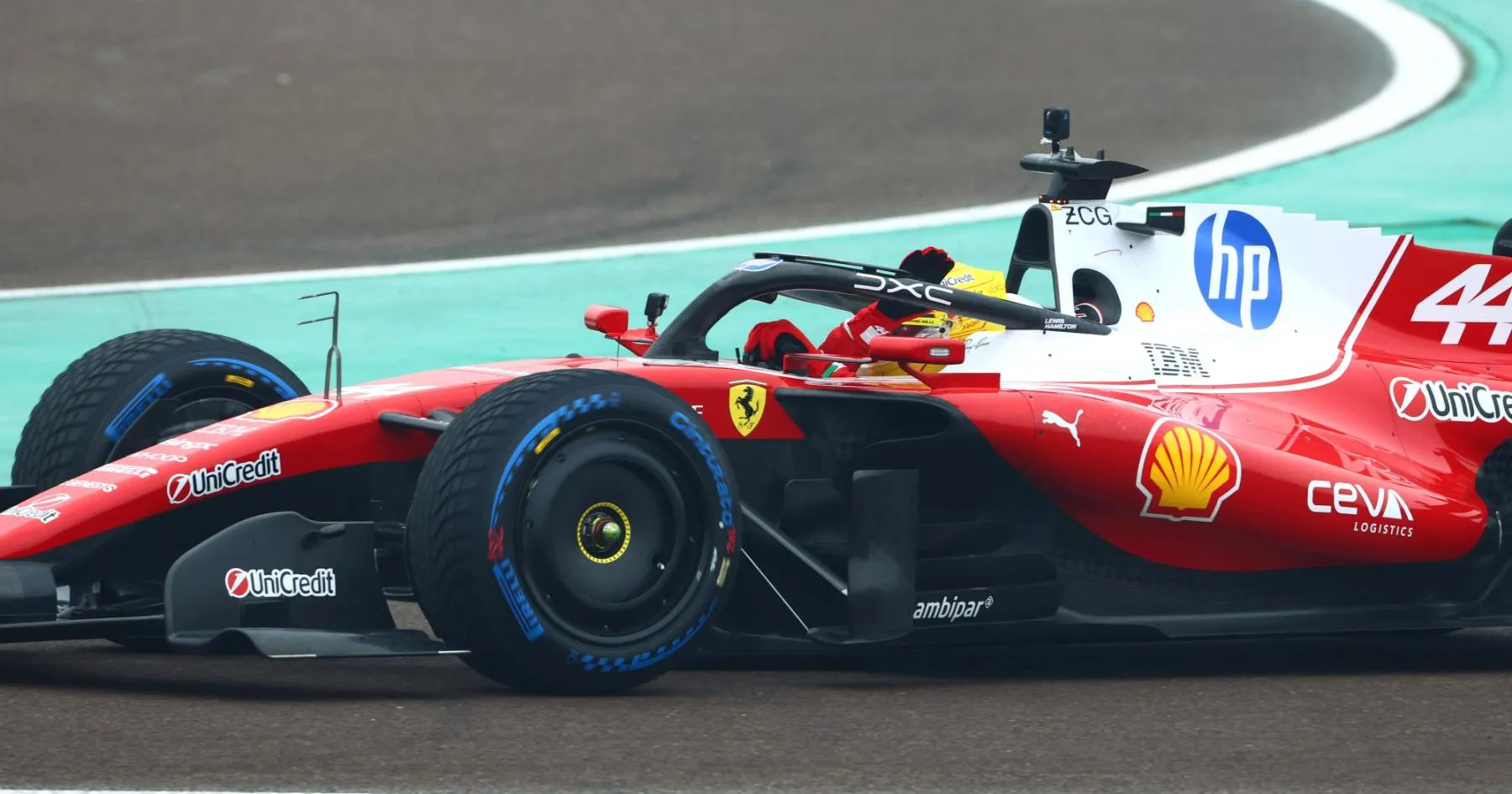 Apakah Anda Suka Livery Baru Ferrari F1 2026 yang Mencolok? - sumber: (racingnews365)