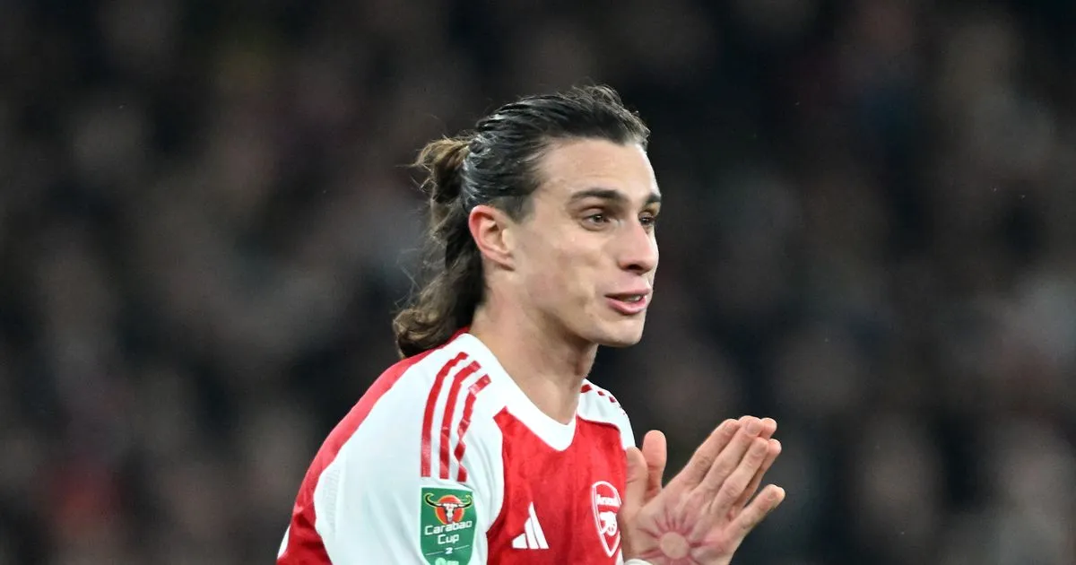 Arsenal Dapat Kabar Baik: Calafiori dan Hincapie Pulih - sumber: (footballlondon)