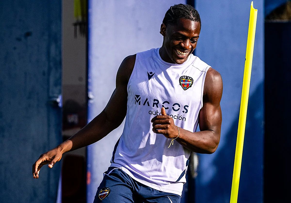 Arsenal Tertarik pada Etta Eyong, Incaran Barca dan Madrid