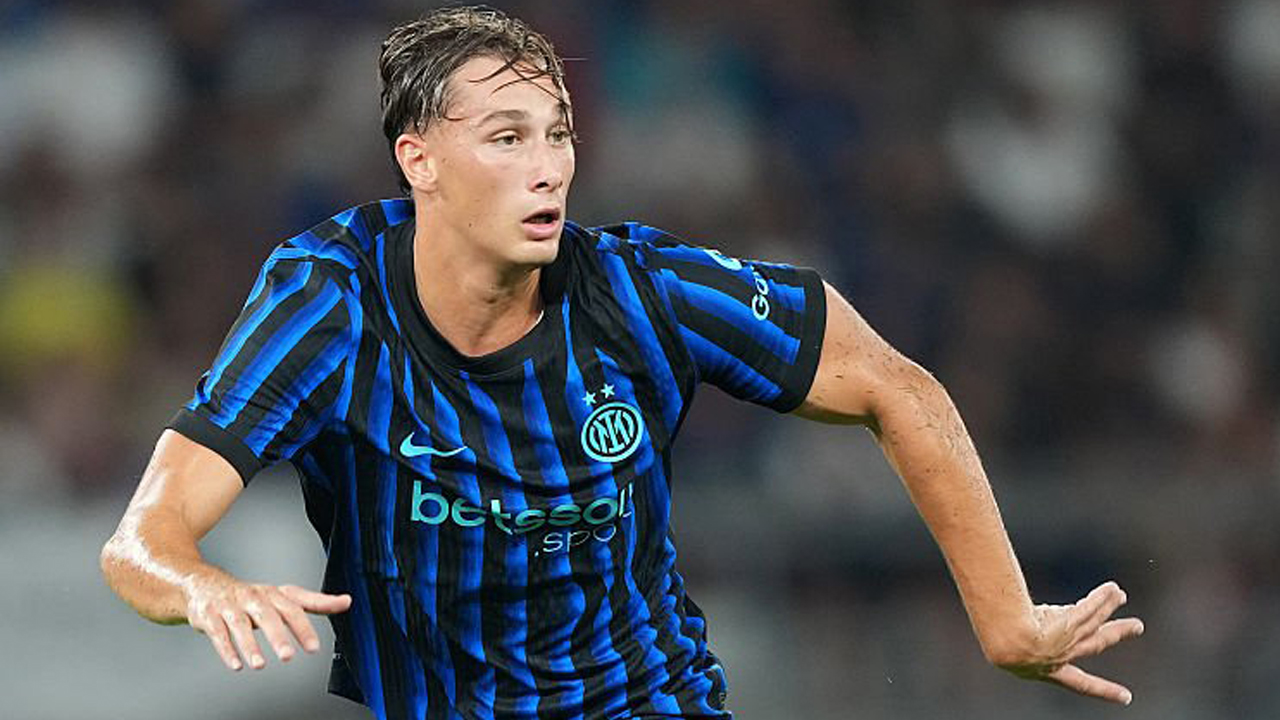 Dibandingkan Dengan Vieri, Francesco Pio Esposito: Masih Terlalu Dini!