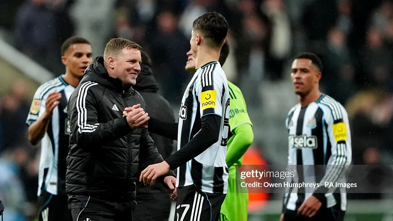 Eddie Howe dan Lewis Miley