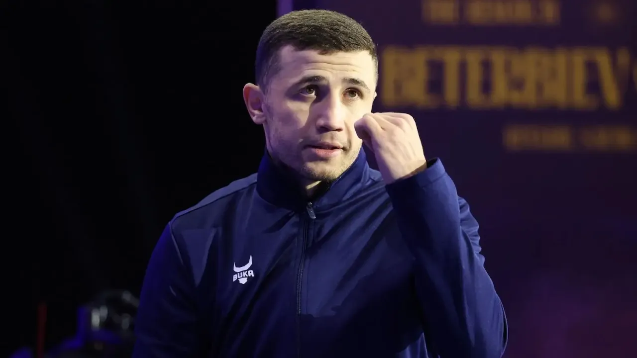 Bagi Israil Madrimov, duel ini bukan sekadar comeback, melainkan tes penting untuk mengukur sejauh mana ia masih mampu bersaing di level elite. (Foto: Fight TV)