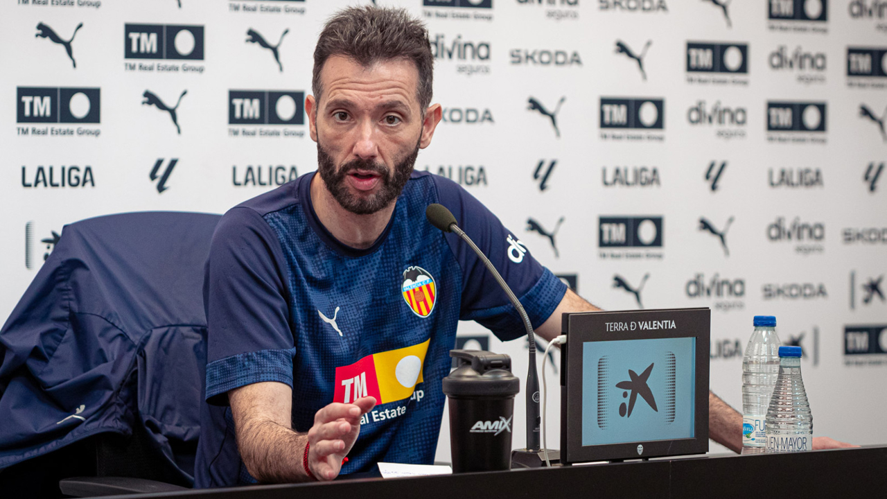 Jelang Hadapi Espanyol, Carlos Corberan Buka Kondisi Terbaru Skuad Valencia