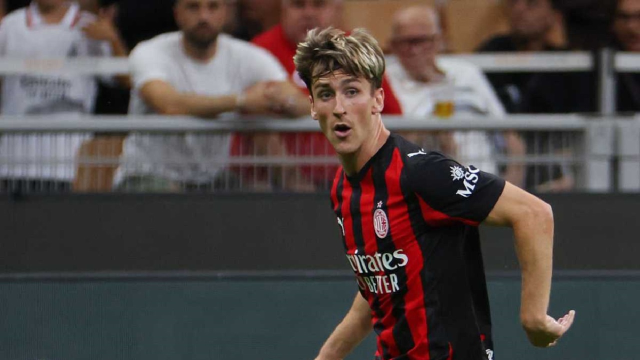 Jelang Lawan Roma, Alexis Saelemaekers Sudah Berlatih Penuh di Milanello