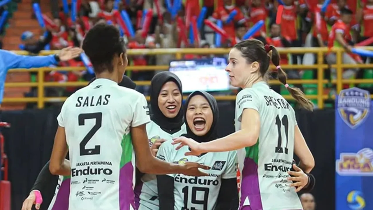 Skuad Jakarta Pertamina Enduro berhasil naik ke tiga besar klasemen Proliga 2026