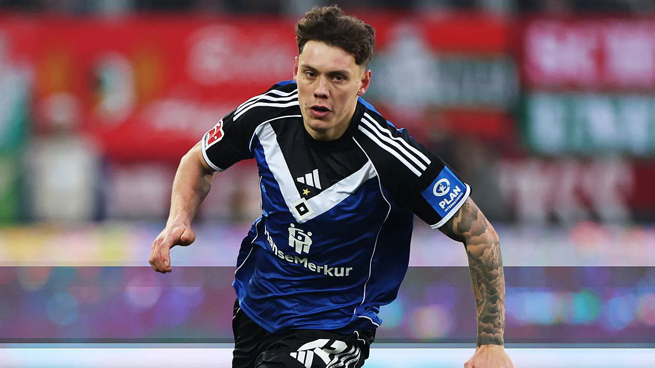 Gelandang Hamburger SV, Nicolai Remberg.