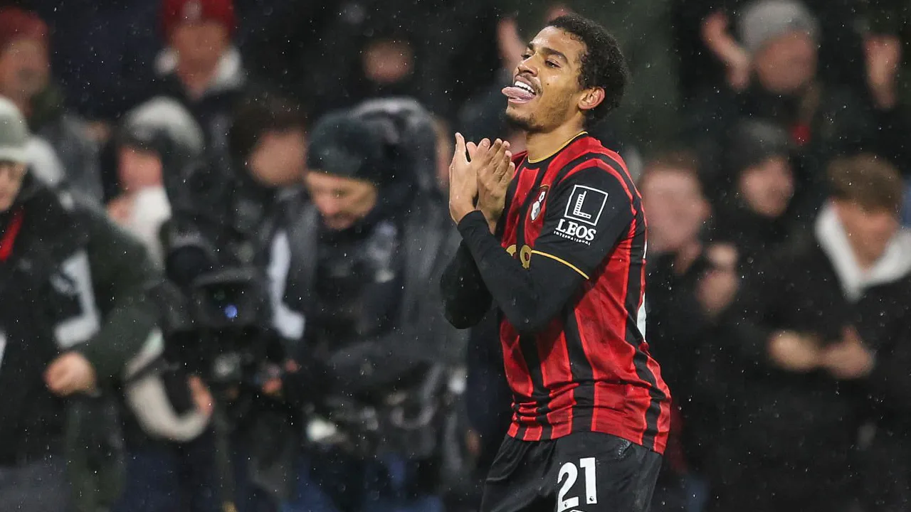 Penyerang Bournemouth, Amine Adli.