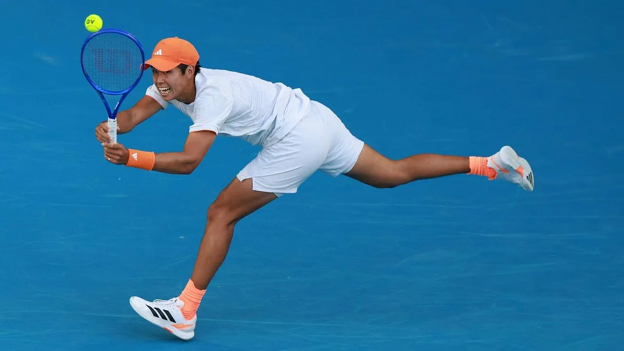 Australian Open 2026: Tampil Beringas, Learner Tien Lagi-Lagi Jadi Kriptonit Bagi Daniil Medvedev