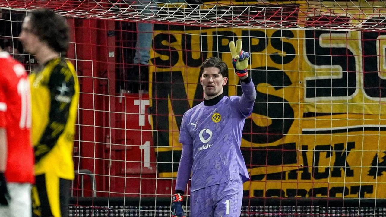 Dortmund Tekuk Union Berlin, Kobel Beri Acungan Jempol Kerja Sama Tim