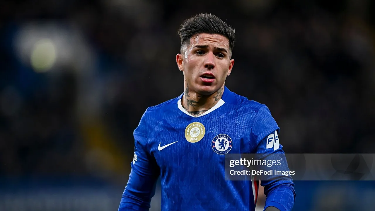 Joe Cole tanggapi situasi Enzo Fernandez di Chelsea