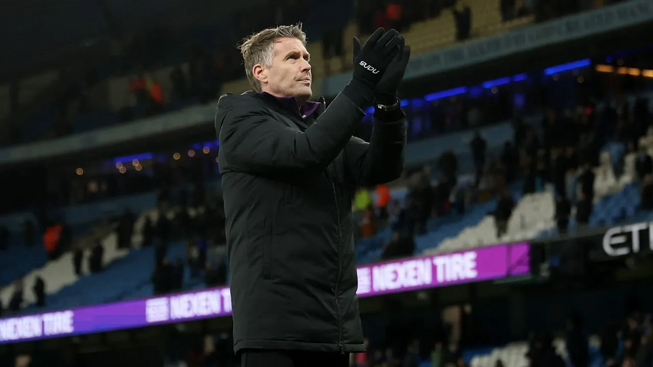 Pelatih Wolverhampton Wanderers, Rob Edwards.