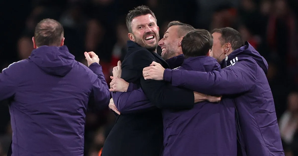 Carrick dan Stafnya Ubah Suasana di Manchester United - sumber: (manchestereveningnews)